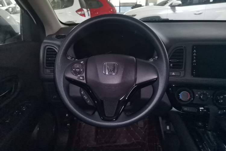 Used Honda Vezel 2020 1.5L CVT Pioneer Edition Steering Wheel