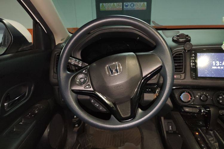 Used Honda Vezel 2020 1.5L CVT Pioneer Edition Steering Wheel