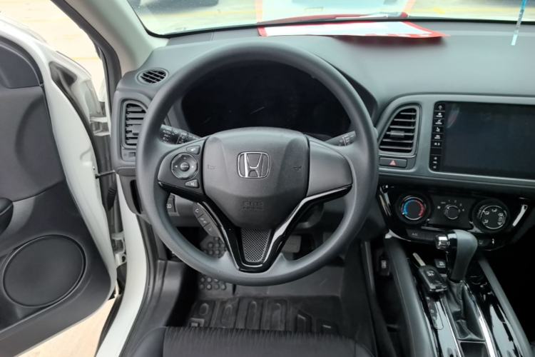 Used Honda Vezel 2020 1.5L CVT Pioneer Edition Steering Wheel