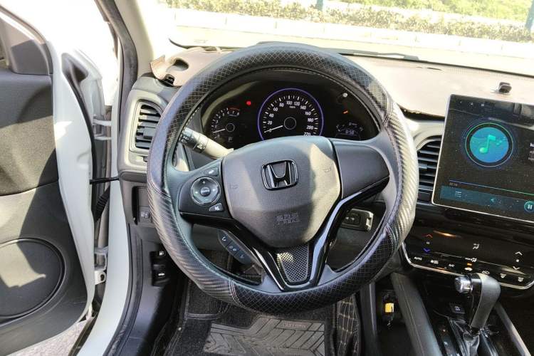 Used Honda Vezel 2020 220 TURBO CVT Elite Edition Steering Wheel