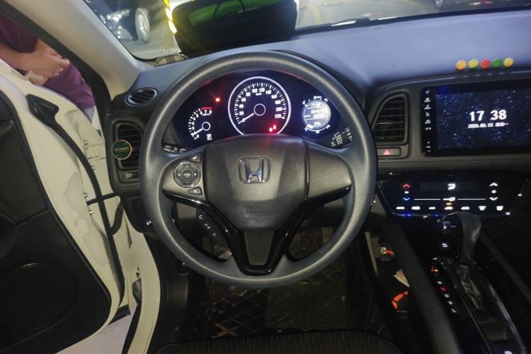 Used Honda Vezel 2020 220 TURBO CVT Luxury Edition Steering Wheel