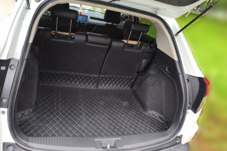 Used Honda Vezel 2020 1.5L CVT Pioneer Edition Trunk