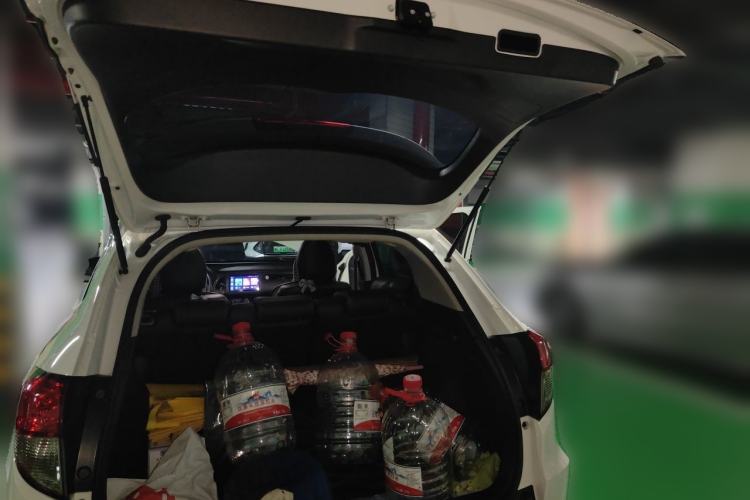 Used Honda Vezel 2020 1.5L CVT Elite Edition Trunk