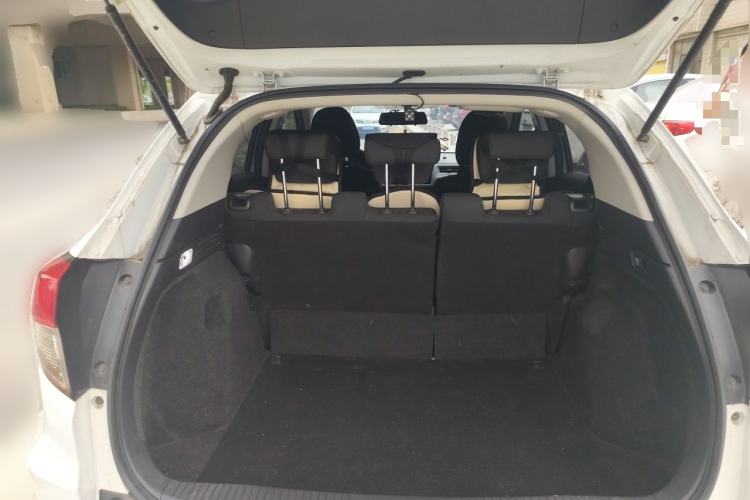 Used Honda Vezel 2020 1.5L CVT Elite Edition Trunk