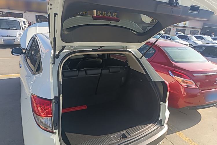 Used Honda Vezel 2020 1.5L CVT Pioneer Edition Trunk