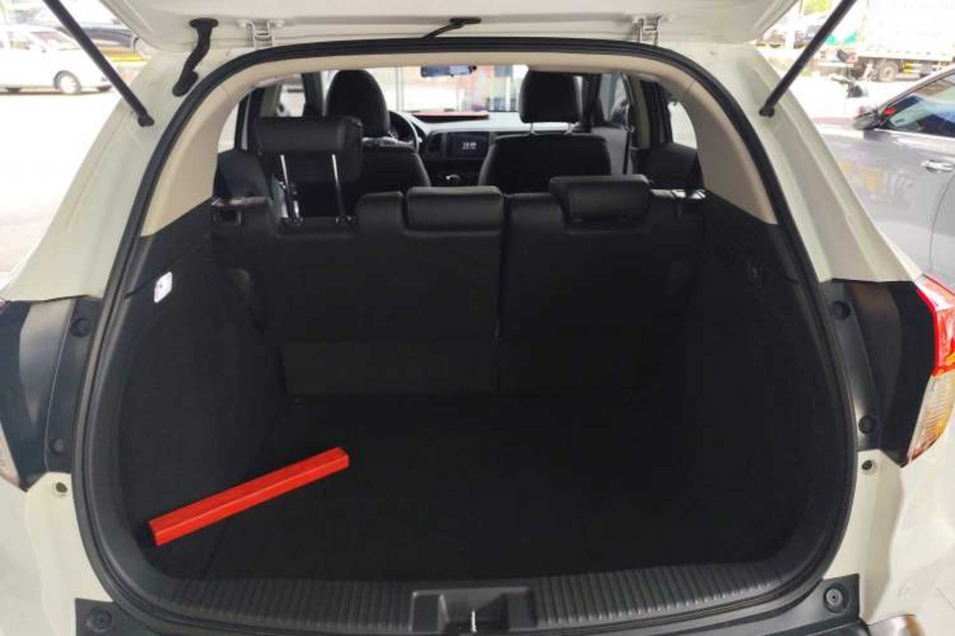 Used Honda Vezel 2020 1.5L CVT Pioneer Edition Trunk