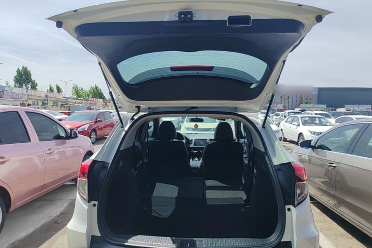 Used Honda Vezel 2020 1.5L CVT Luxury Edition Trunk