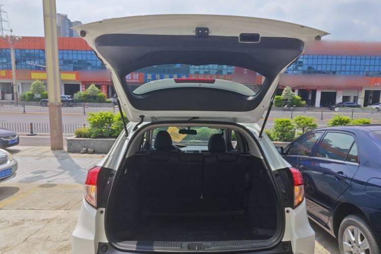 Used Honda Vezel 2020 1.5L CVT Pioneer Edition Trunk