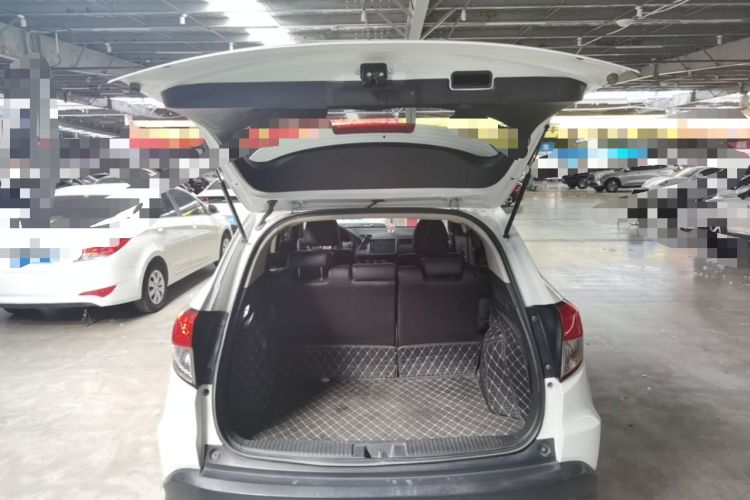 Used Honda Vezel 2020 1.5L CVT Pioneer Edition Trunk