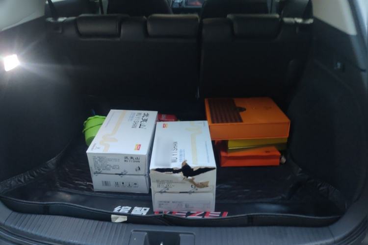 Used Honda Vezel 2020 1.5L CVT Pioneer Edition Trunk
