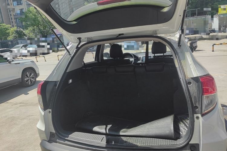 Used Honda Vezel 2020 1.5L CVT Pioneer Edition Trunk