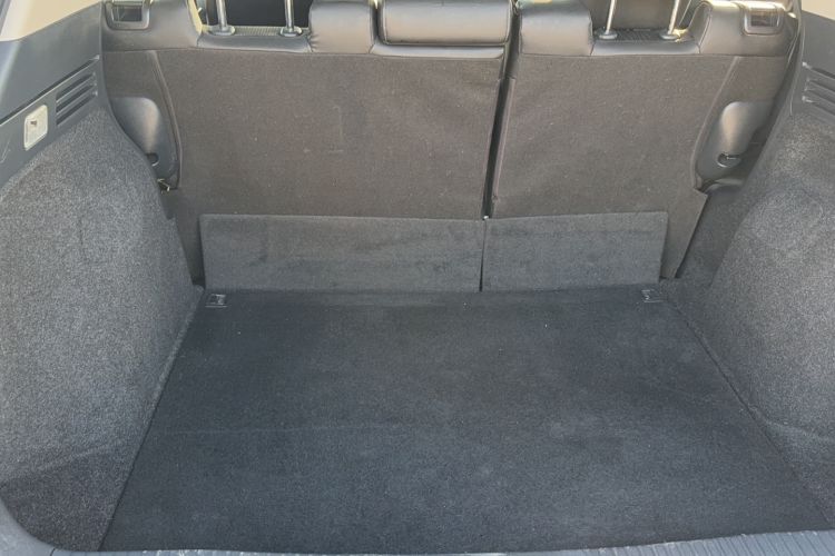 Used Honda Vezel 2020 1.5L CVT Pioneer Edition Trunk