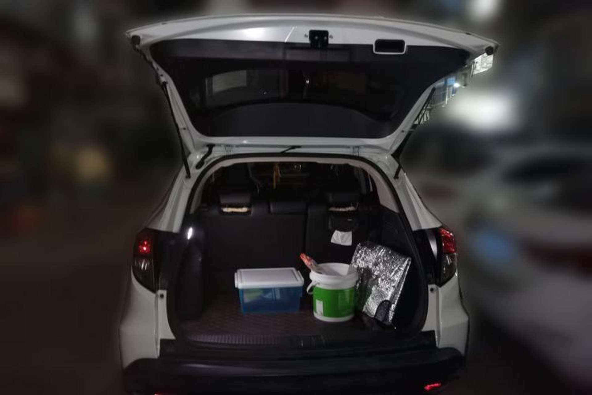 Used Honda Vezel 2020 1.5L CVT Pioneer Edition Trunk