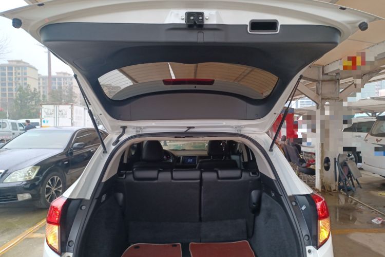 Used Honda Vezel 2020 1.5L CVT Pioneer Edition Trunk