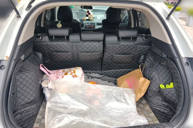 Used Honda Vezel 2020 1.5L CVT Pioneer Edition Trunk