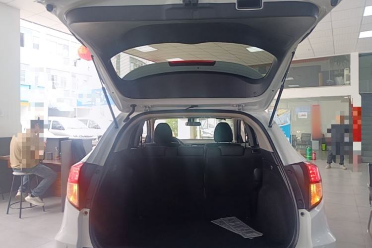 Used Honda Vezel 2020 1.5L CVT Elite Edition Trunk