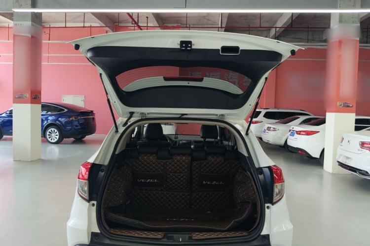 Used Honda Vezel 2020 1.5L CVT Pioneer Edition Trunk