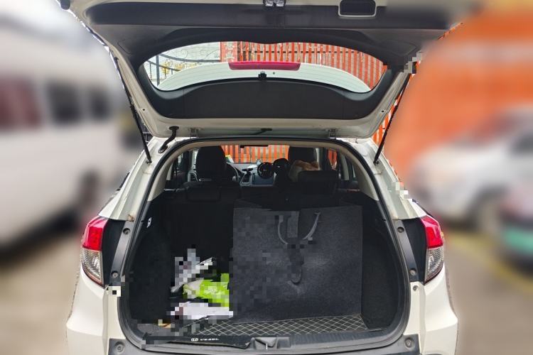 Used Honda Vezel 2020 1.5L CVT Pioneer Edition Trunk