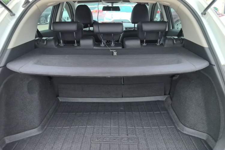 Used Honda Vezel 2020 1.5L CVT Pioneer Edition Trunk