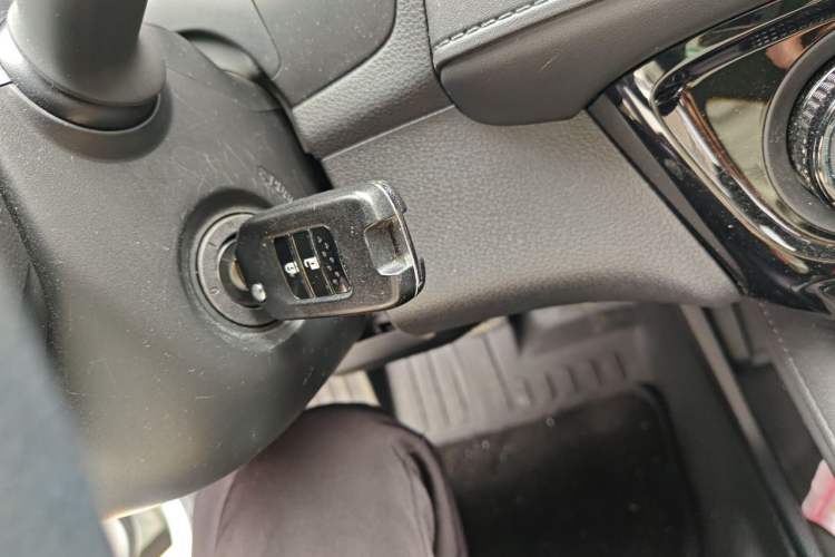 Used Honda Vezel 2020 1.5L CVT Elite Edition Vehicle Key