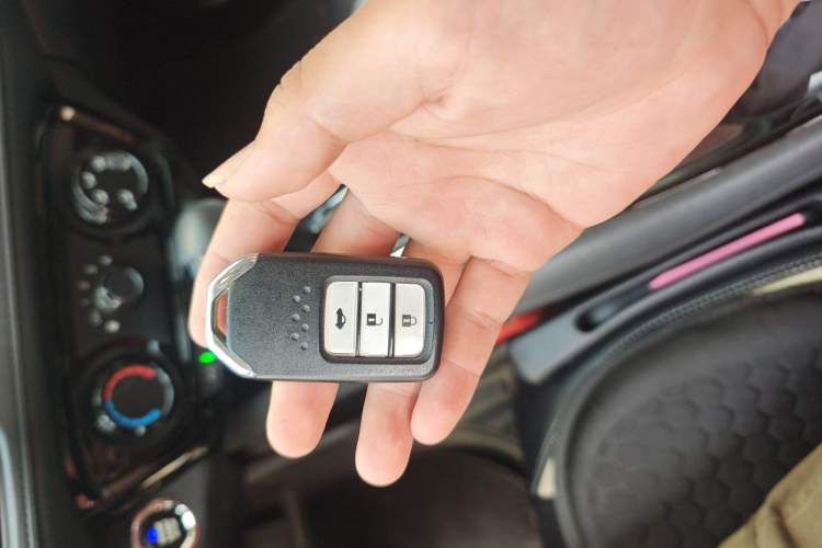 Used Honda Vezel 2020 1.5L CVT Pioneer Edition Vehicle Key