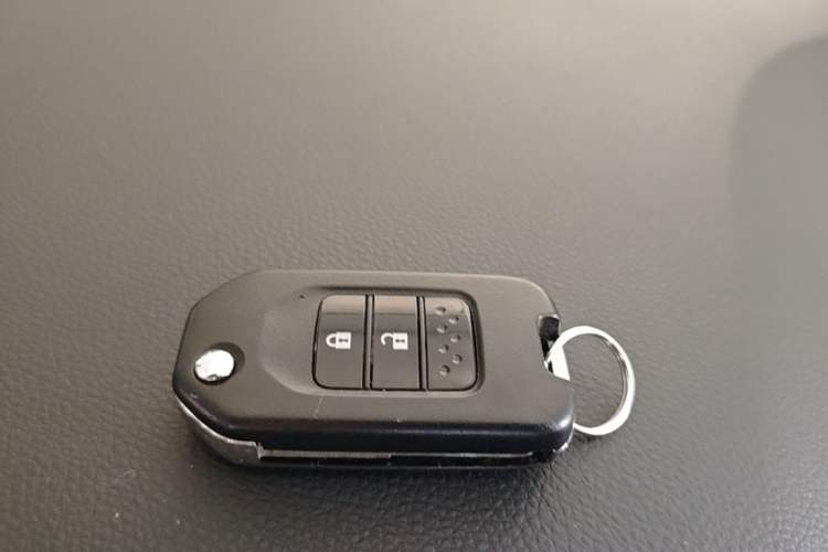 Used Honda Vezel 2020 1.5L CVT Elite Edition Vehicle Key