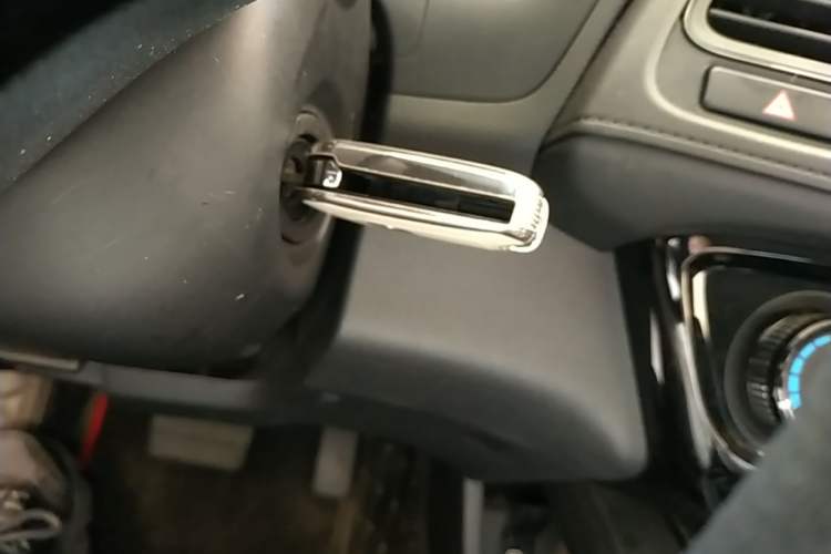 Used Honda Vezel 2020 1.5L CVT Pioneer Edition Vehicle Key