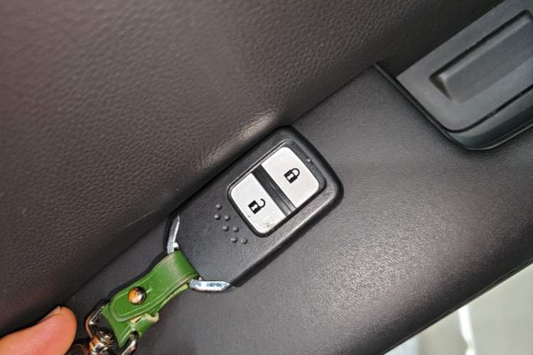Used Honda Vezel 2020 1.5L CVT Luxury Edition Vehicle Key