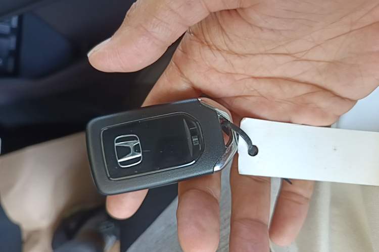 Used Honda Vezel 2020 1.5L CVT Luxury Edition Vehicle Key