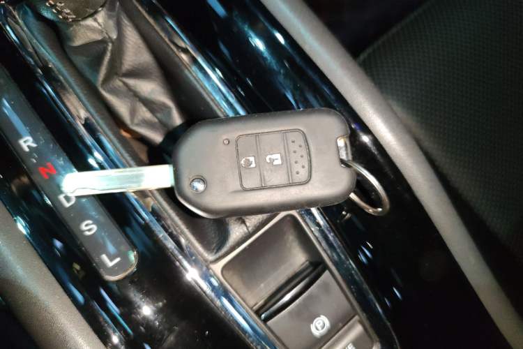 Used Honda Vezel 2020 1.5L CVT Elite Edition Vehicle Key