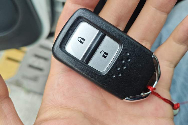 Used Honda Vezel 2020 1.5L CVT Luxury Edition Vehicle Key