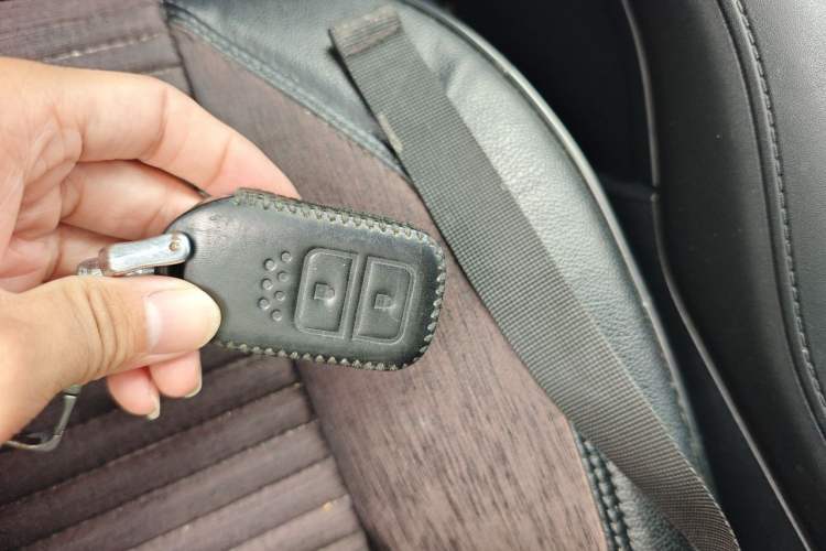 Used Honda Vezel 2020 1.5L CVT Luxury Edition Vehicle Key