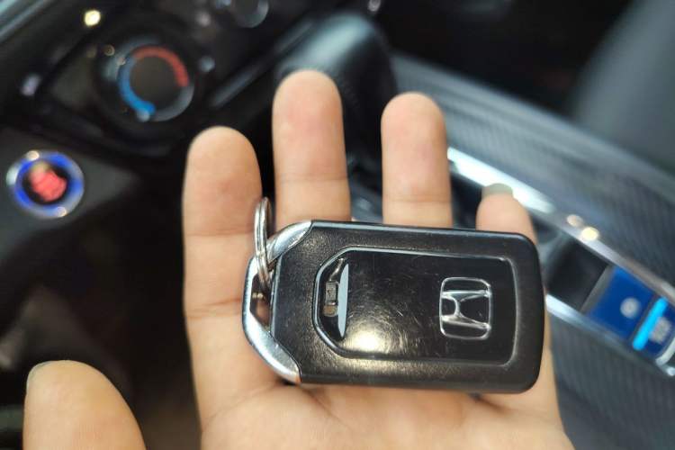 Used Honda Vezel 2020 1.5L CVT Elite Edition Vehicle Key