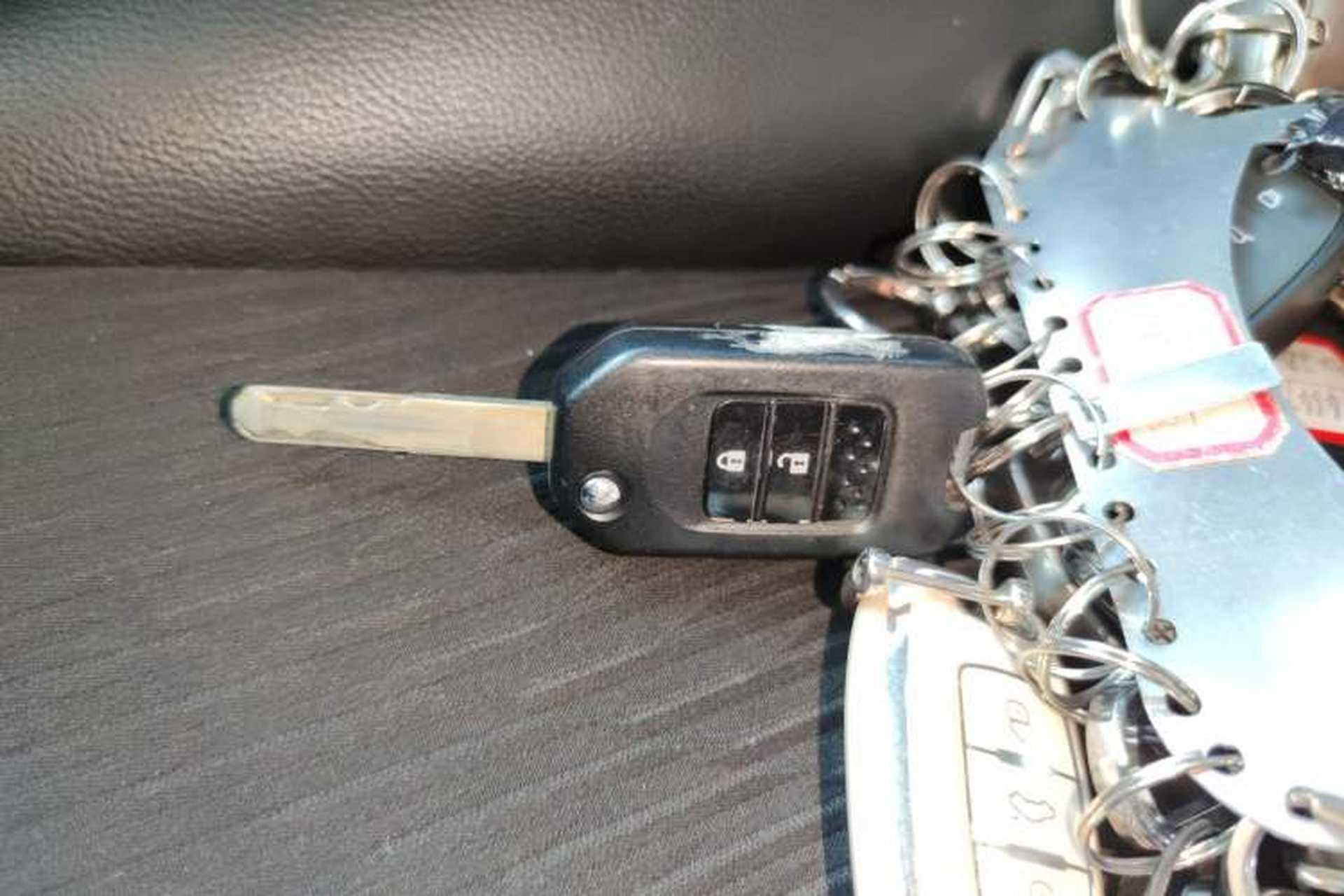 Used Honda Vezel 2020 1.5L CVT Pioneer Edition Vehicle Key