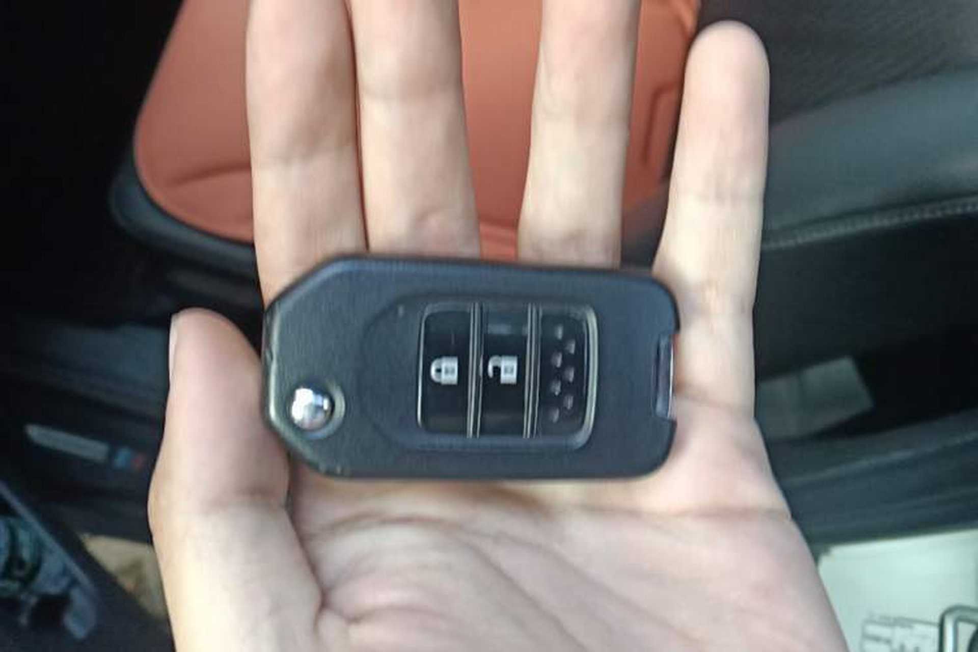 Used Honda Vezel 2020 1.5L CVT Pioneer Edition Vehicle Key