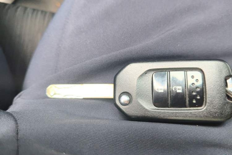 Used Honda Vezel 2020 1.5L CVT Pioneer Edition Vehicle Key