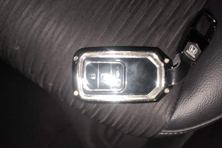 Used Honda Vezel 2020 1.5L CVT Luxury Edition Vehicle Key