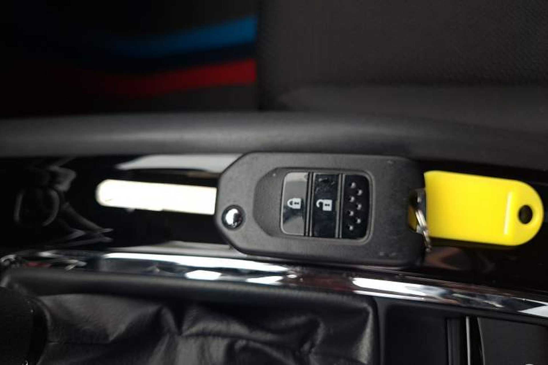 Used Honda Vezel 2020 220 TURBO CVT Elite Edition Vehicle Key