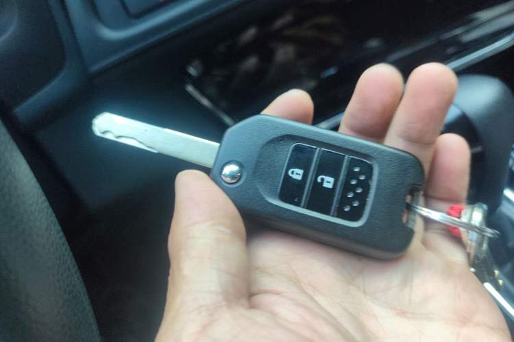 Used Honda Vezel 2020 220 TURBO CVT Elite Edition Vehicle Key