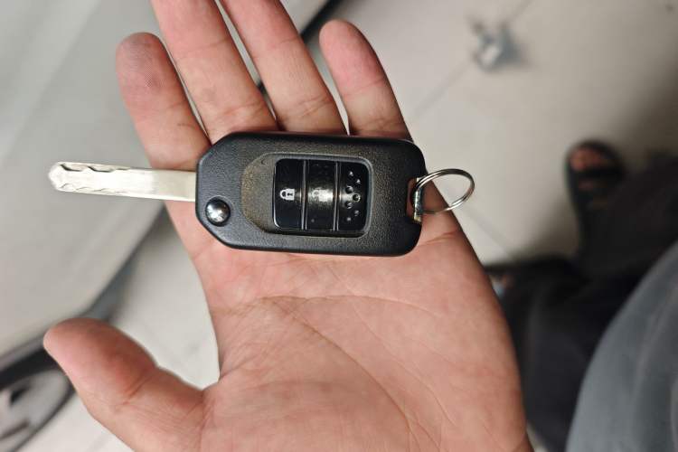 Used Honda Vezel 2020 220 TURBO CVT Elite Edition Vehicle Key