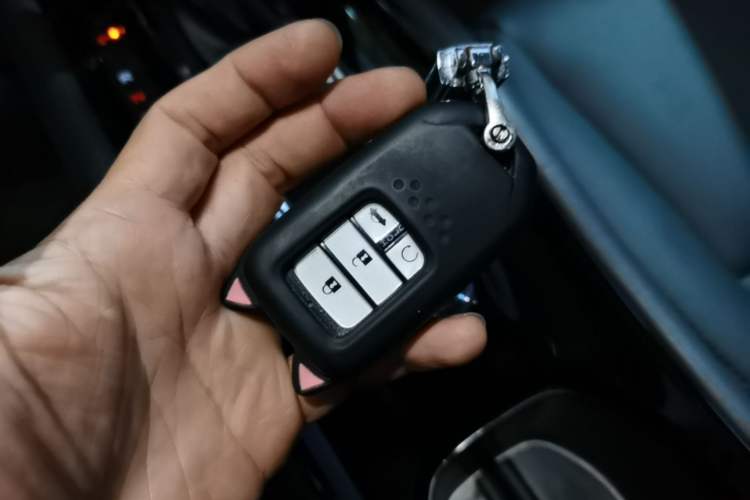 Used Honda Vezel 2020 1.5L CVT Pioneer Edition Vehicle Key