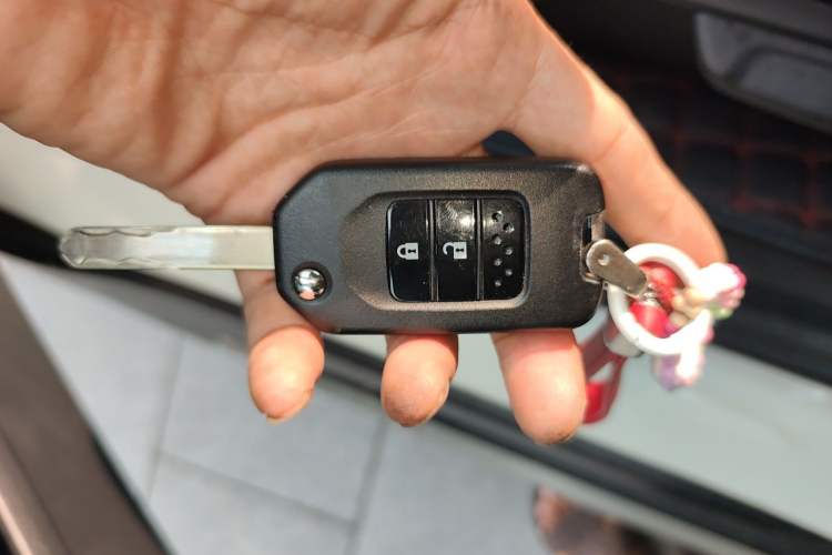 Used Honda Vezel 2020 1.5L CVT Pioneer Edition Vehicle Key
