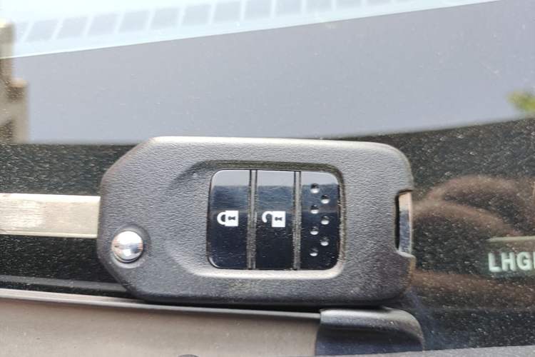 Used Honda Vezel 2020 1.5L CVT Pioneer Edition Vehicle Key
