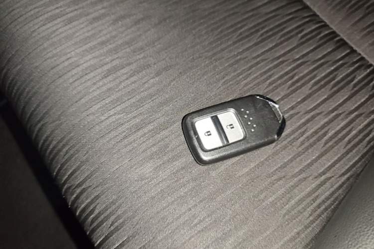 Used Honda Vezel 2020 1.5L CVT Luxury Edition Vehicle Key