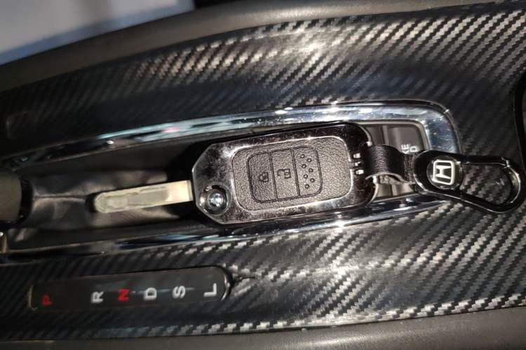 Used Honda Vezel 2020 1.5L CVT Pioneer Edition Vehicle Key