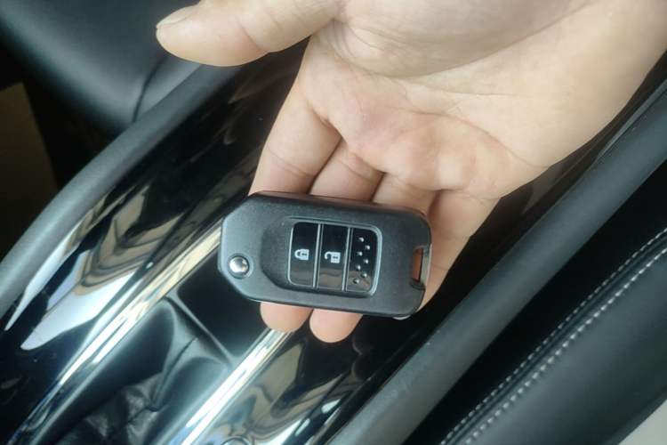 Used Honda Vezel 2020 1.5L CVT Elite Edition Vehicle Key