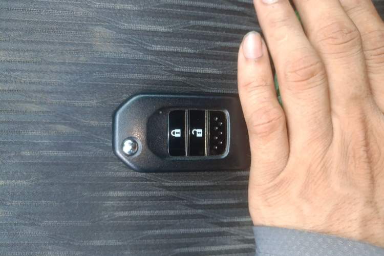 Used Honda Vezel 2020 1.5L CVT Luxury Edition Vehicle Key