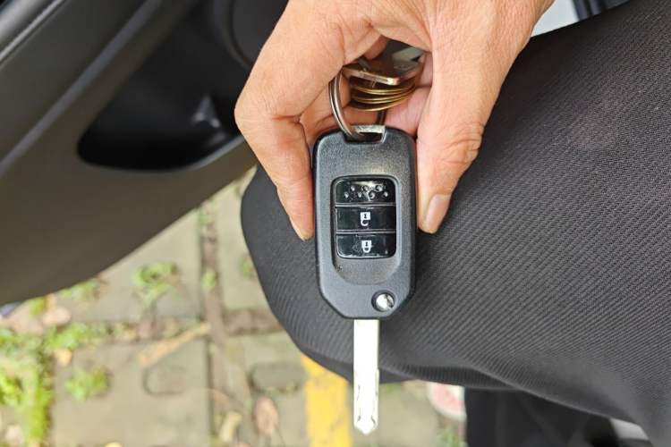 Used Honda Vezel 2020 1.5L CVT Pioneer Edition Vehicle Key