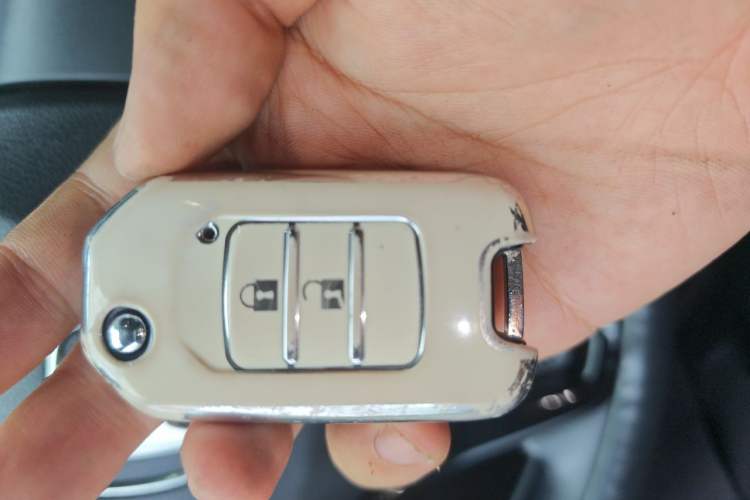 Used Honda Vezel 2020 1.5L CVT Elite Edition Vehicle Key