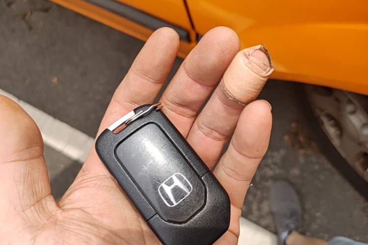 Used Honda Vezel 2020 1.5L CVT Pioneer Edition Vehicle Key
